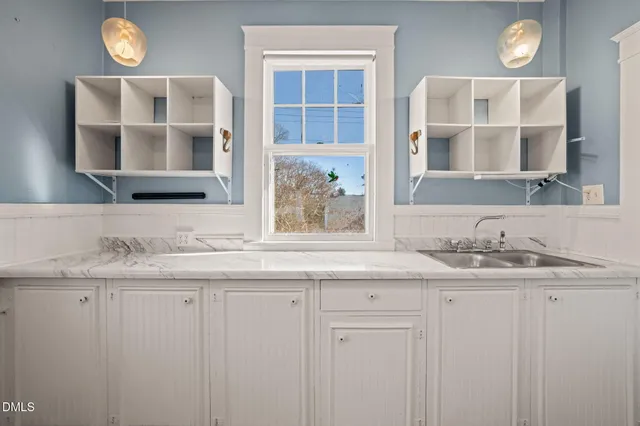 $1,250,000 | 415 East Lane Street, Raleigh, NC 27601