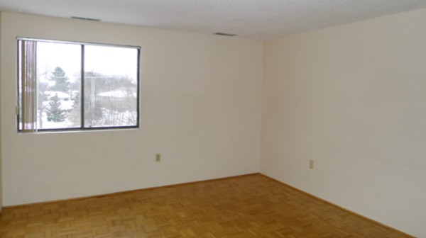100 East Meadow Road, Unit 5 Lowell, MA 01854 - Photo 7 of 10 Gallery Image 7