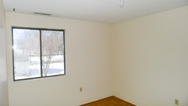 100 East Meadow Road, Unit 5 Lowell, MA 01854 - Photo 8 of 10 Gallery Image 8