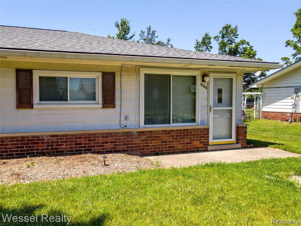 57121 Omo Road Ray, MI 48096 - Photo 4 of 32
