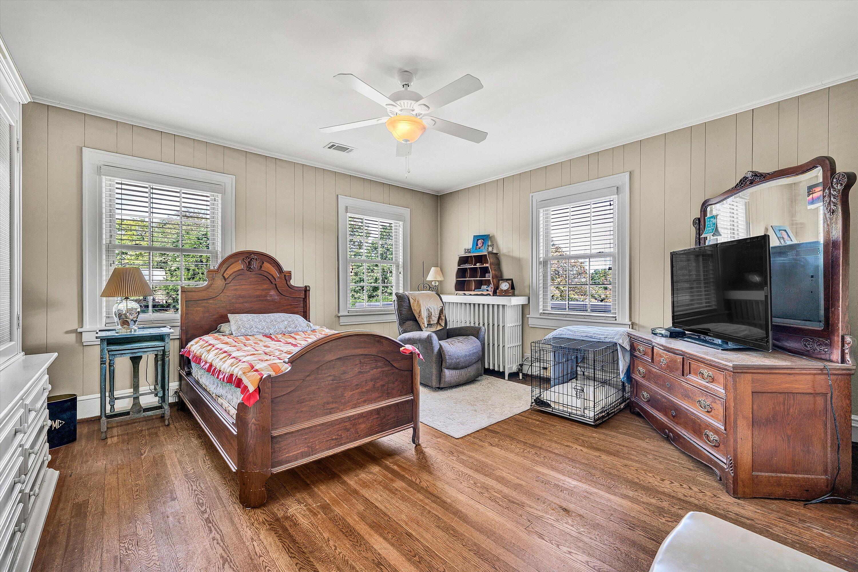 1930 Grandin Road Southwest Roanoke, VA 24015 - Photo 50 of 100 Bedroom #3