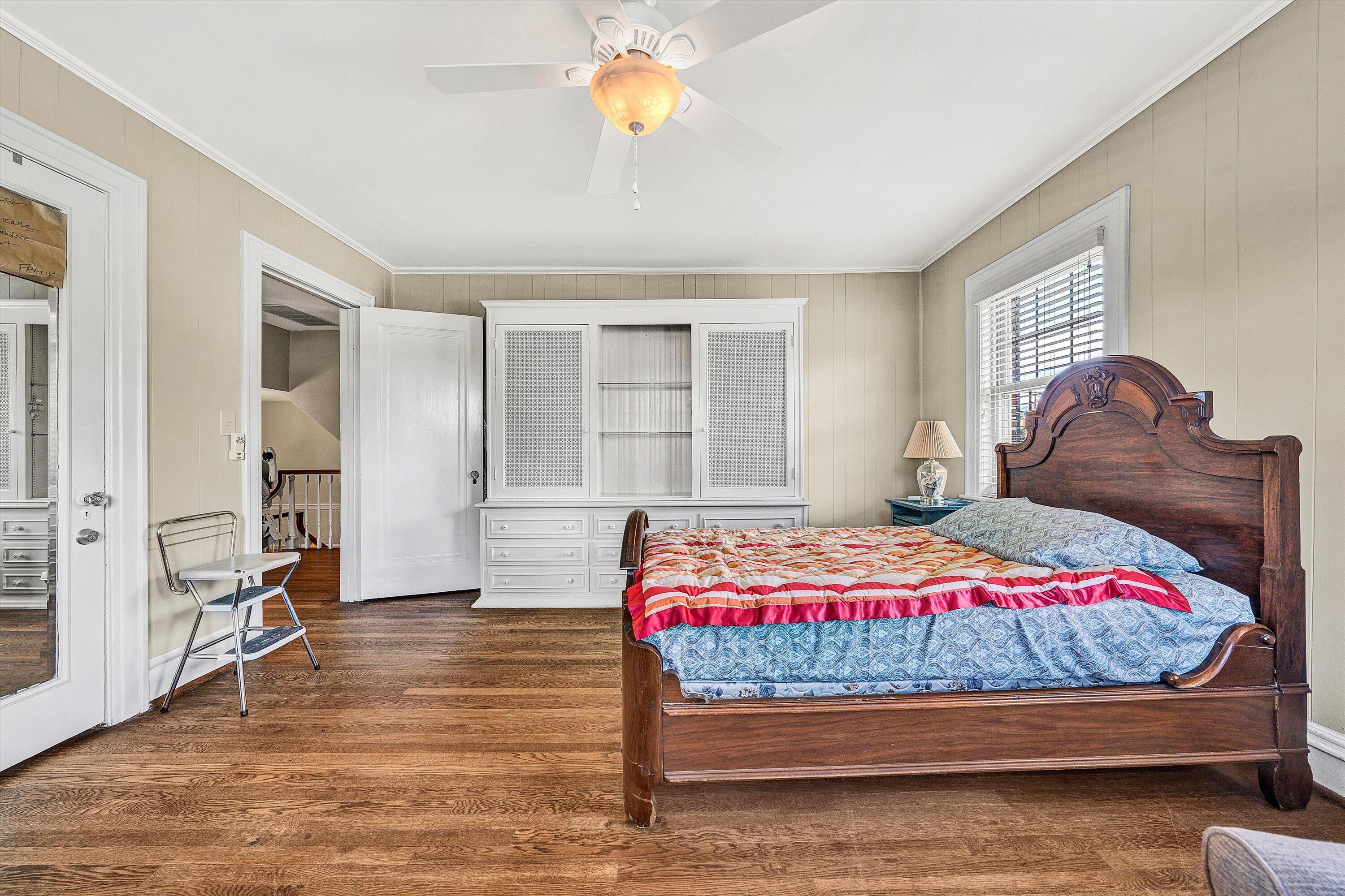 1930 Grandin Road Southwest Roanoke, VA 24015 - Photo 51 of 100 a bedroom with bed and window