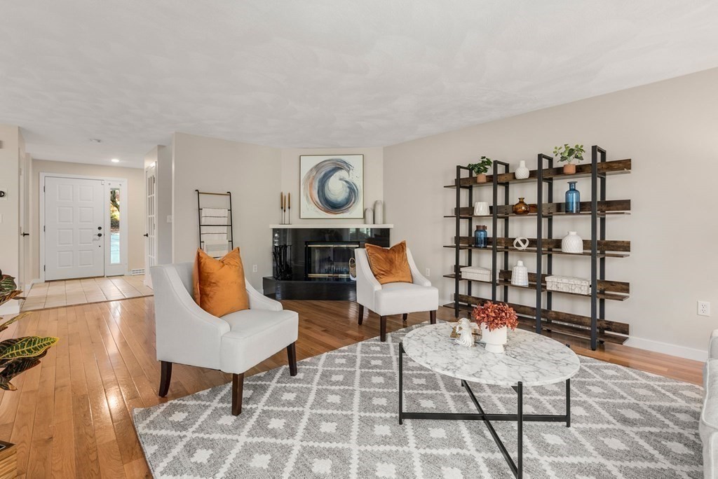 73 Spring Street, Unit 7 Medfield, MA 02052 - Photo 4 of 42 Gallery Image 4