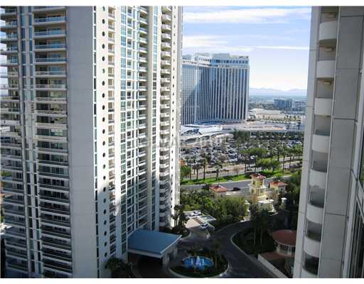 2747 Paradise Road, Unit 1804 Las Vegas, NV 89109 - Photo 17 of 19 View.