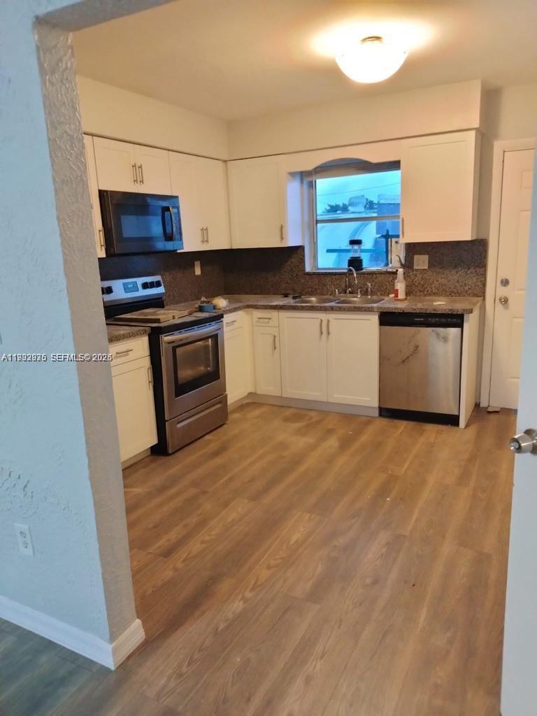 826 Southwest 5th Court, Unit 1 Hallandale Beach, FL 33009 - Photo 3 of 5