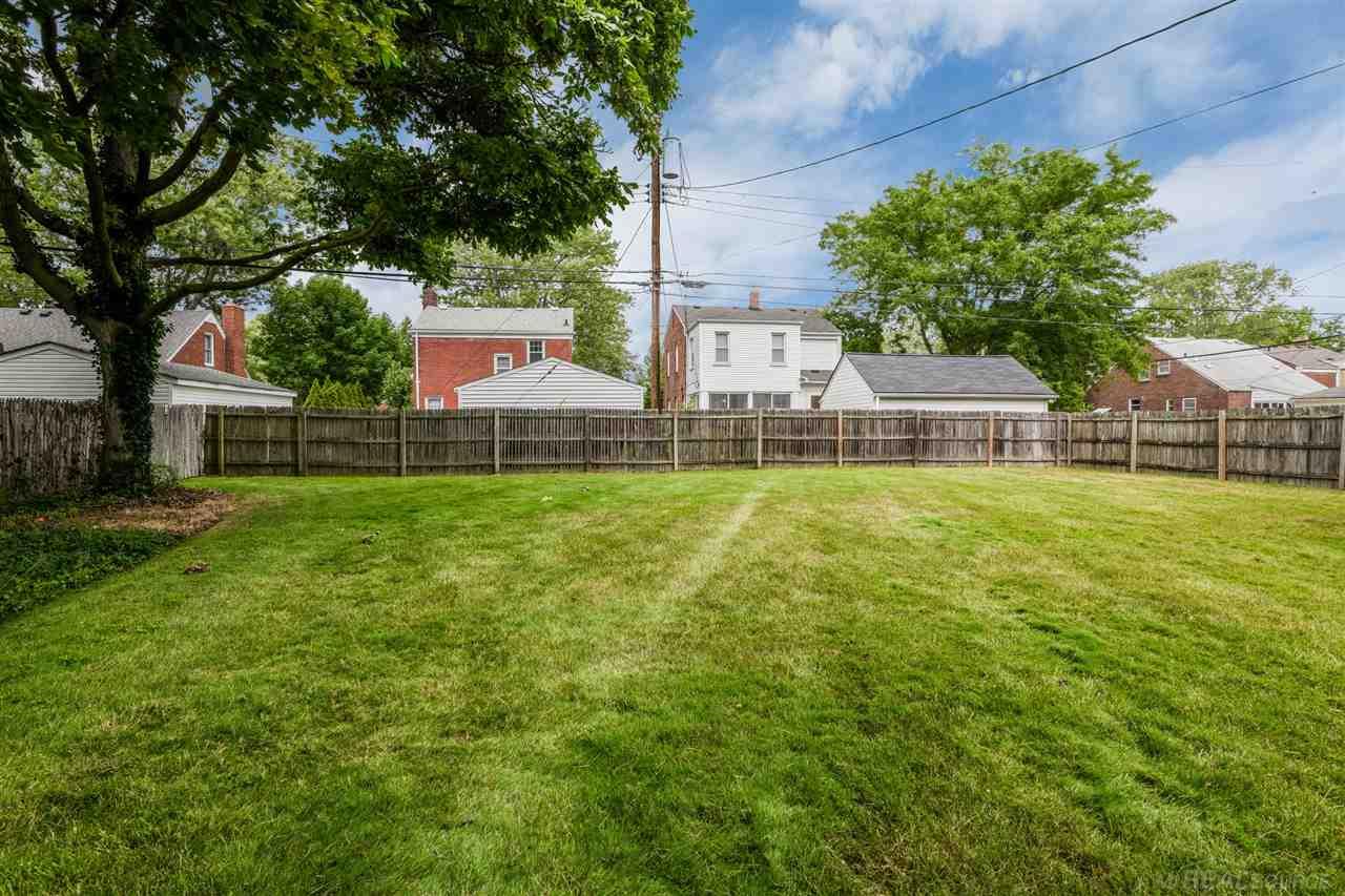 1684 Hawthorne Road Grosse Pointe Woods, MI 48236 - Photo 27 of 29