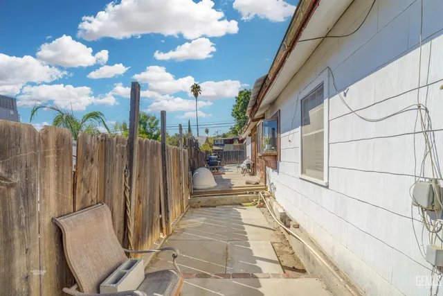 $225,000 | Undisclosed Address, Taft, CA 93268
