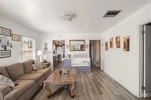 $225,000 | Undisclosed Address, Taft, CA 93268