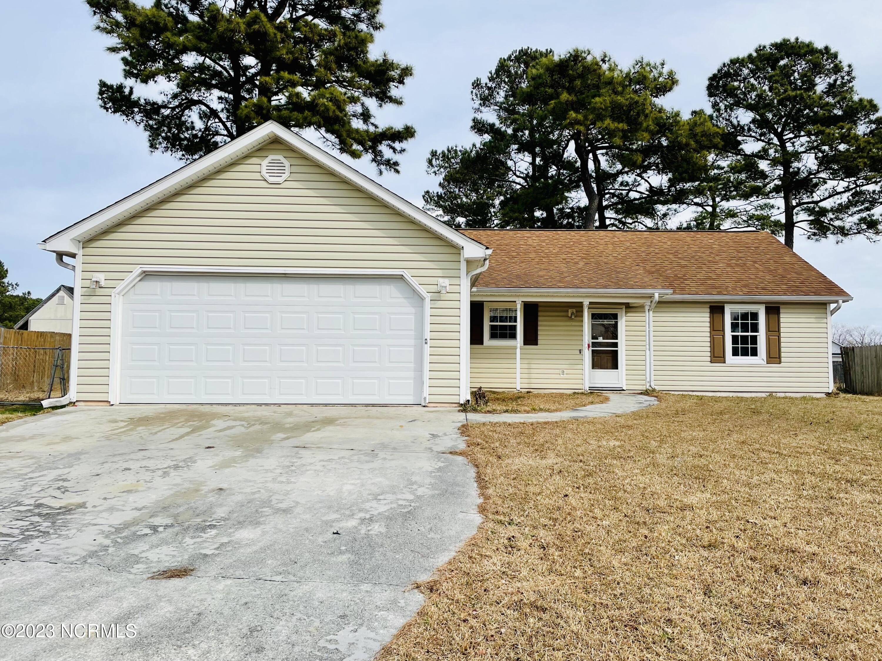203 Zachary Lane Hubert, NC 28539 - Photo 1 of 14 Front Exterior