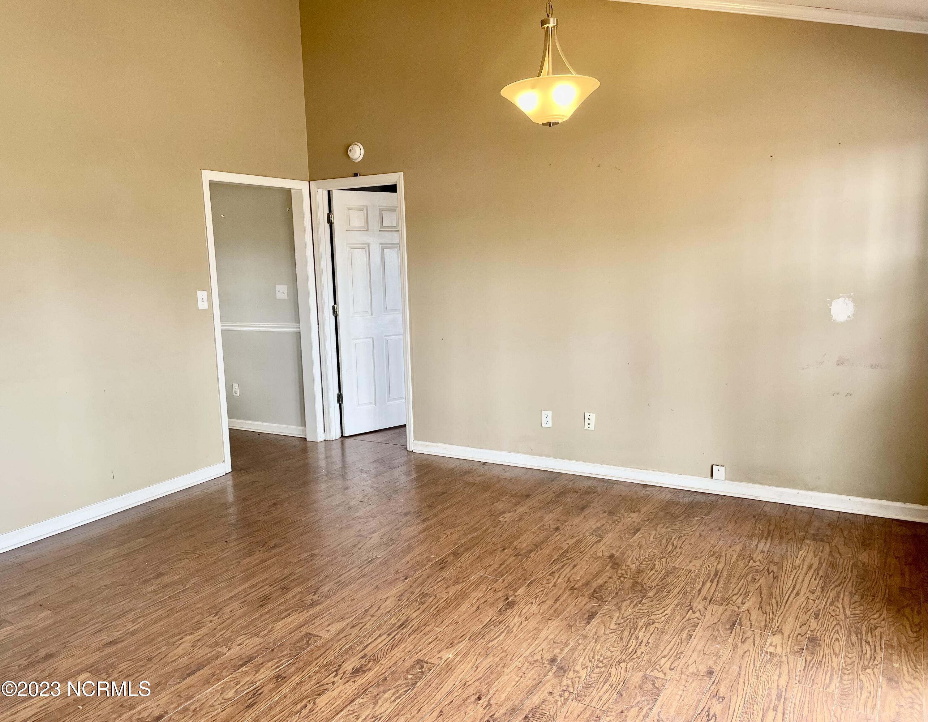 203 Zachary Lane Hubert, NC 28539 - Photo 4 of 14 Living Room_1