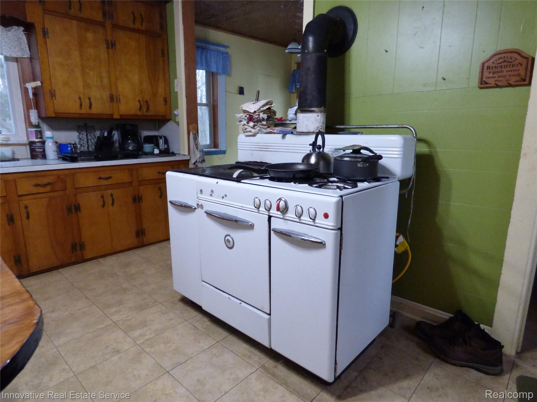 4590 Crawford Road Dryden, MI 48428 - Photo 15 of 34 P1020092.JPG