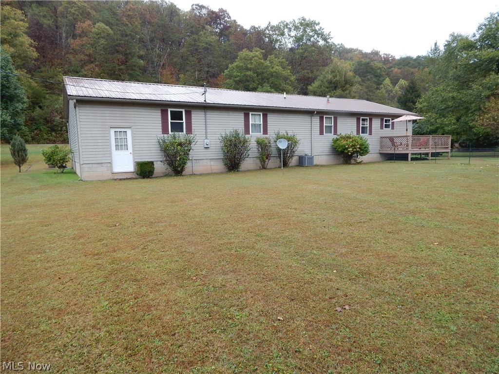 7423 Cisco Road Petroleum, WV 26161 - Photo 5 of 35 Gallery Image 5