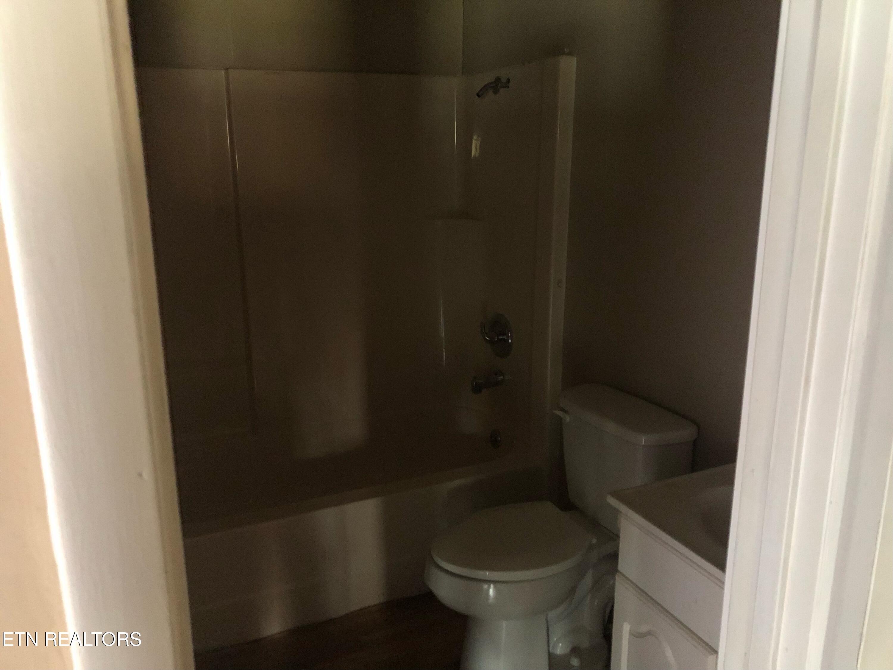 2710 Tabor Loop Crossville, TN 38571 - Photo 5 of 13 IMG_2939