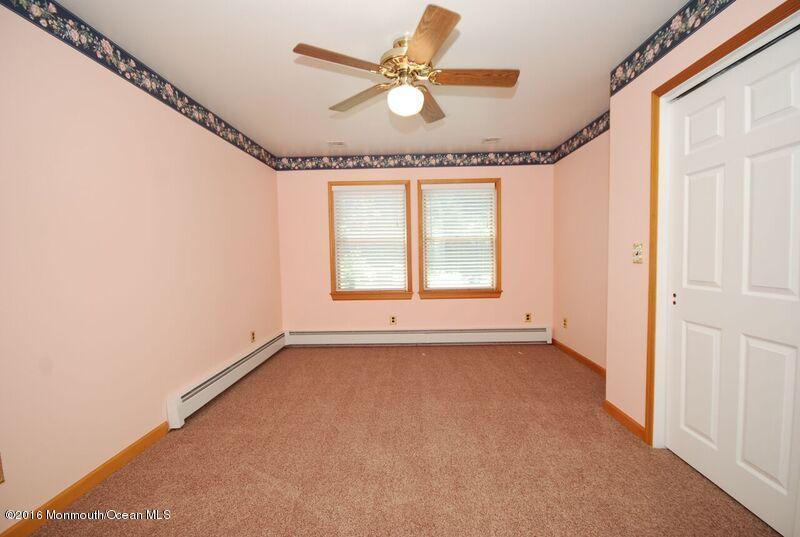 13 Squan Road Clarksburg, NJ 08510 - Photo 11 of 43 13 Squan Rd
