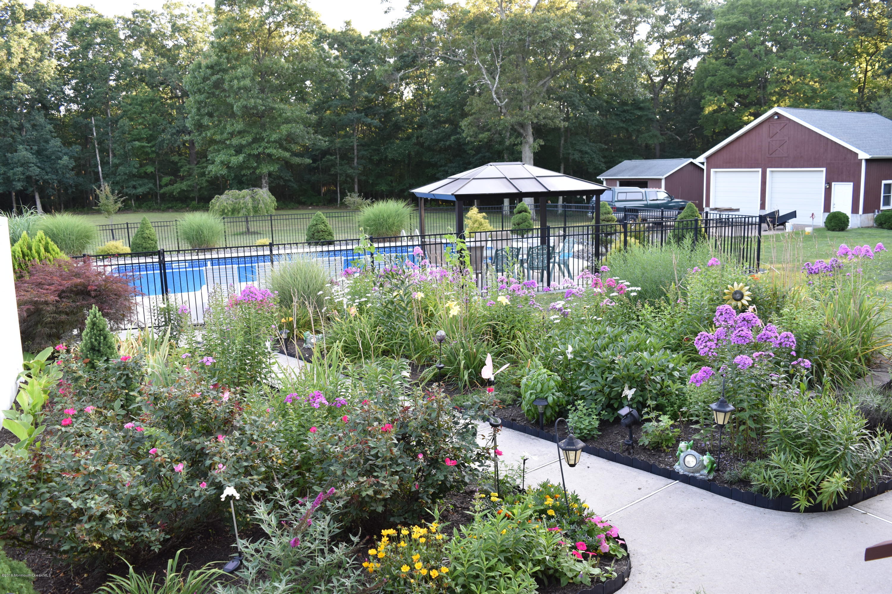 13 Squan Road Clarksburg, NJ 08510 - Photo 5 of 43 13 Squan Pool