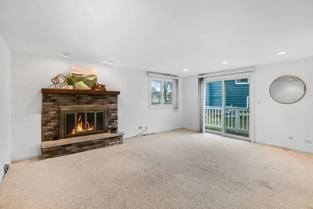 $315,000 | 5080 Prairie Oak Road, Gurnee, IL 60031