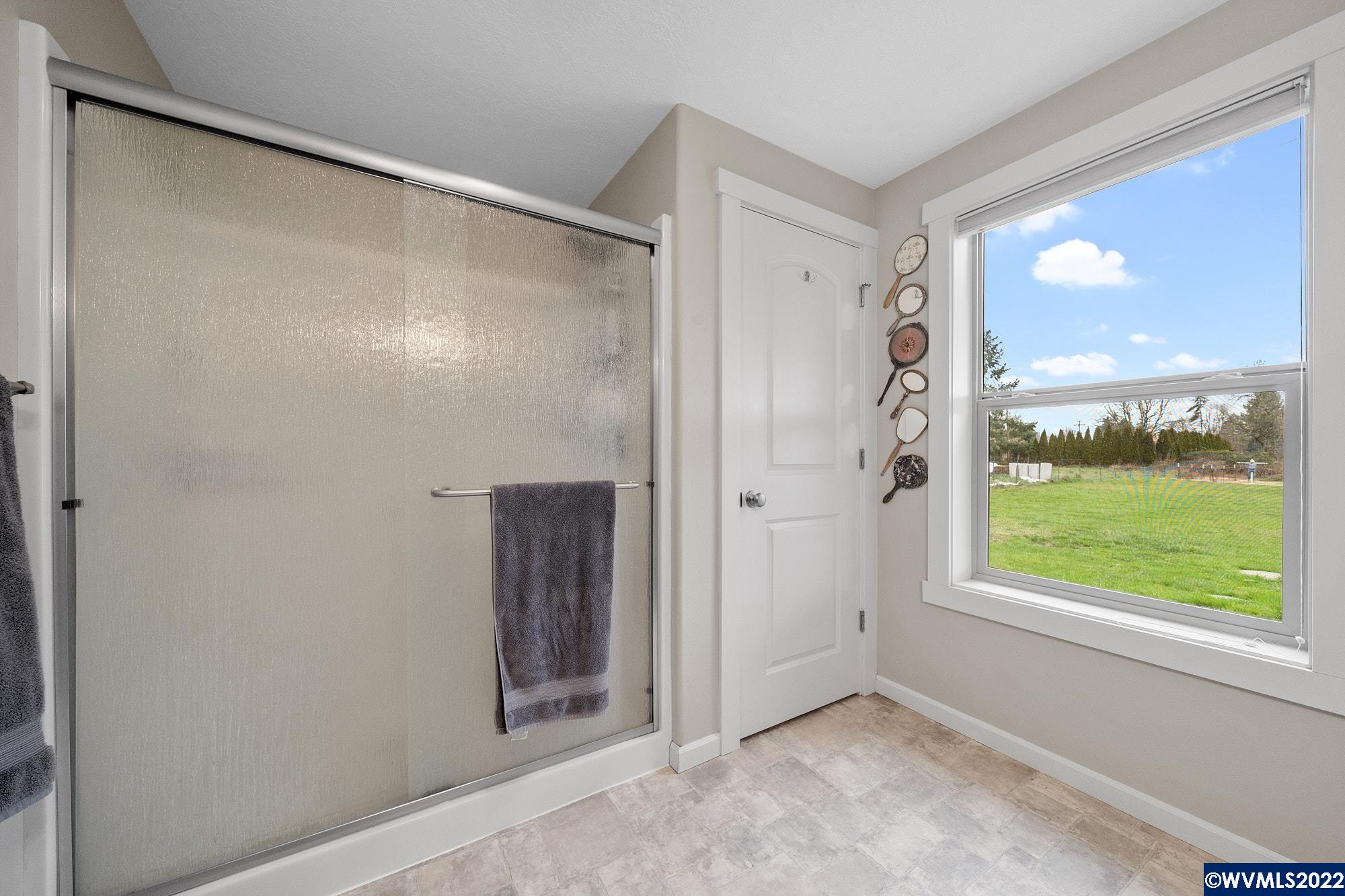 37575 Cherry Court Lebanon, OR 97355 - Photo 16 of 34
