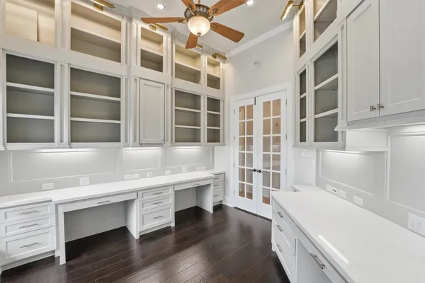 $1,895,000 | 70 Quail Rock Place, The Woodlands, TX 77381