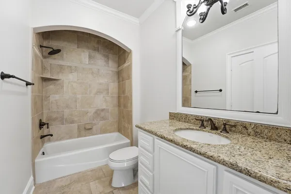 $1,895,000 | 70 Quail Rock Place, The Woodlands, TX 77381