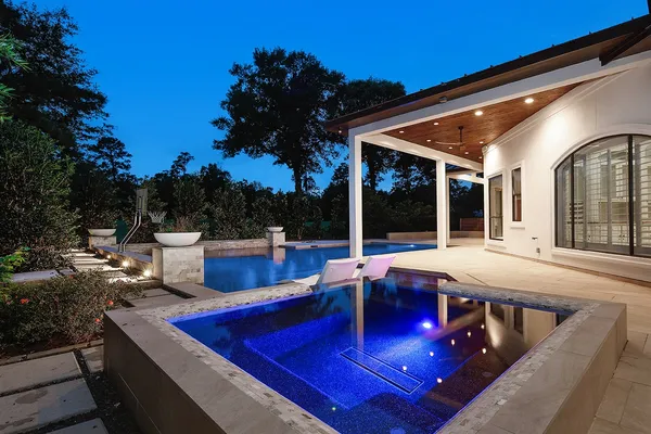 $1,895,000 | 70 Quail Rock Place, The Woodlands, TX 77381