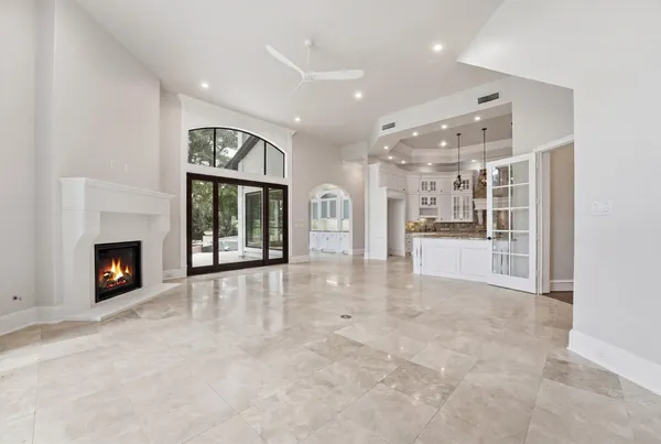 $1,895,000 | 70 Quail Rock Place, The Woodlands, TX 77381