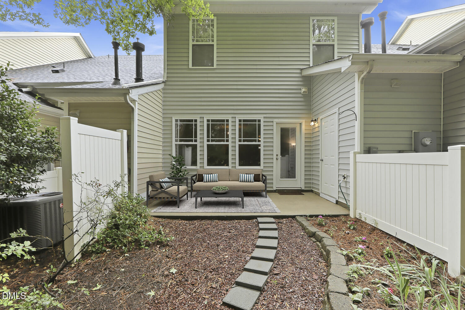2506 Bryarton Village Way Raleigh, NC 27606 - Photo 32 of 36 bvpatio