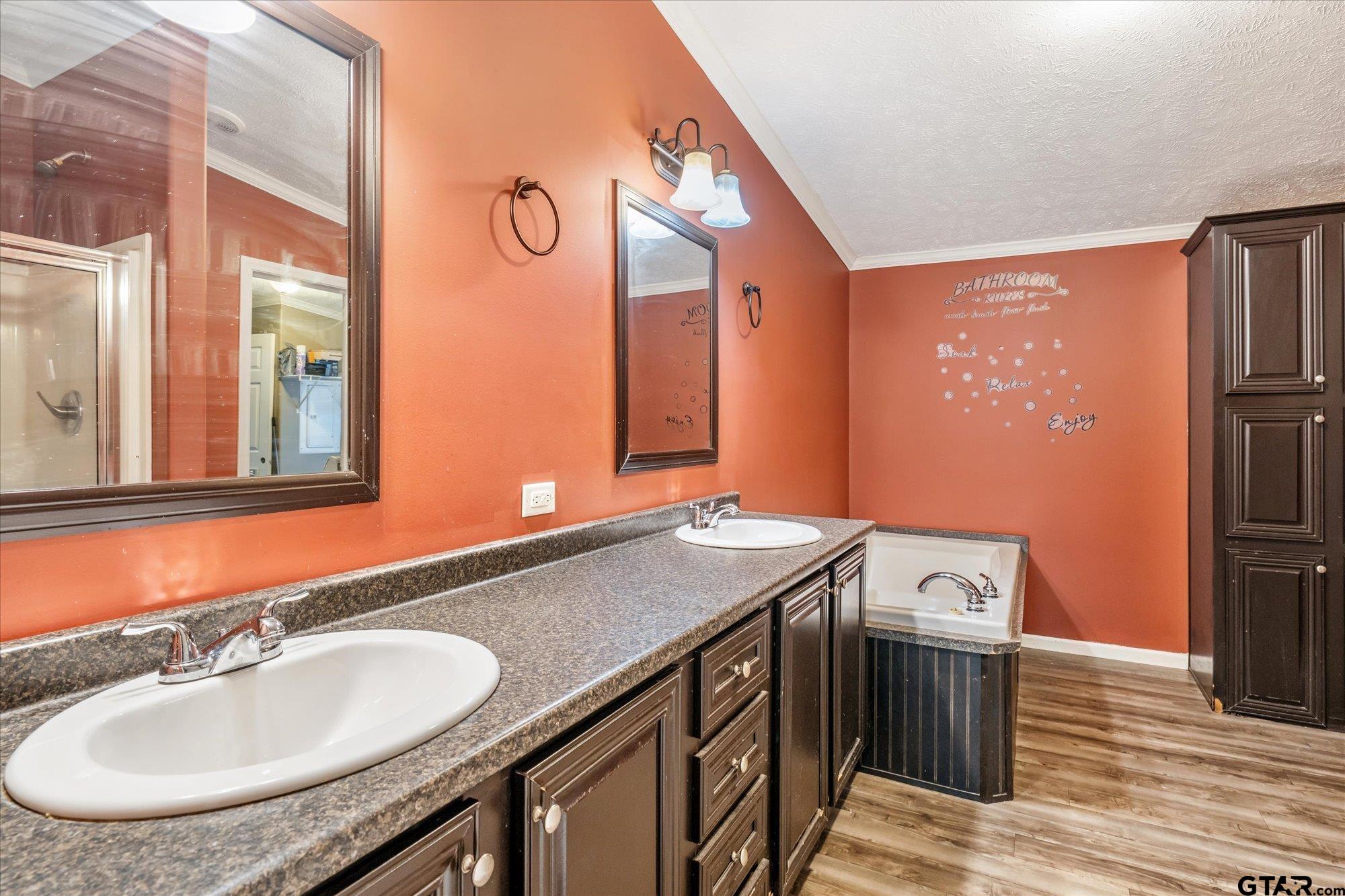 13902 East Travis Lane Log Cabin, TX 75148 - Photo 11 of 23