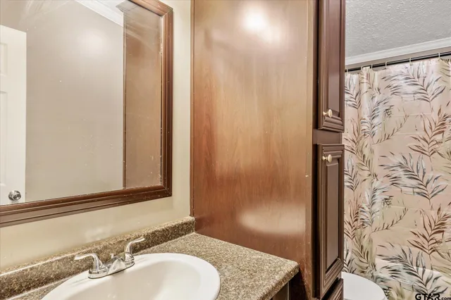 $210,000 | 13902 East Travis Lane, Log Cabin, TX 75148