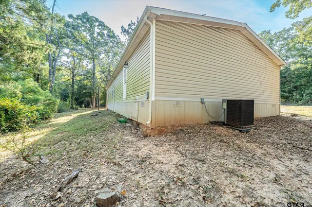 $210,000 | 13902 East Travis Lane, Log Cabin, TX 75148