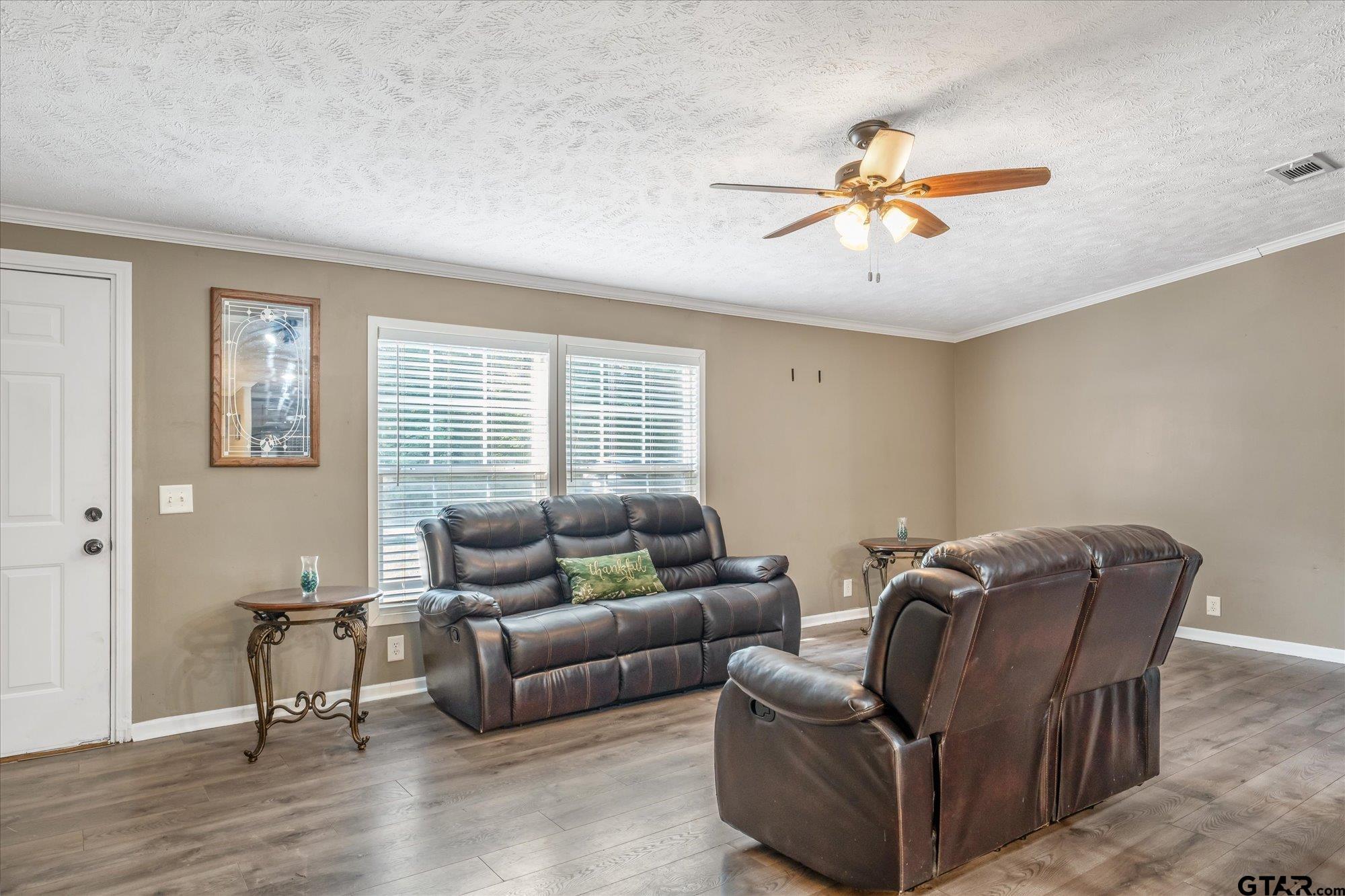 13902 East Travis Lane Log Cabin, TX 75148 - Photo 3 of 23