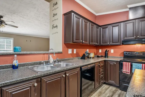 $210,000 | 13902 East Travis Lane, Log Cabin, TX 75148