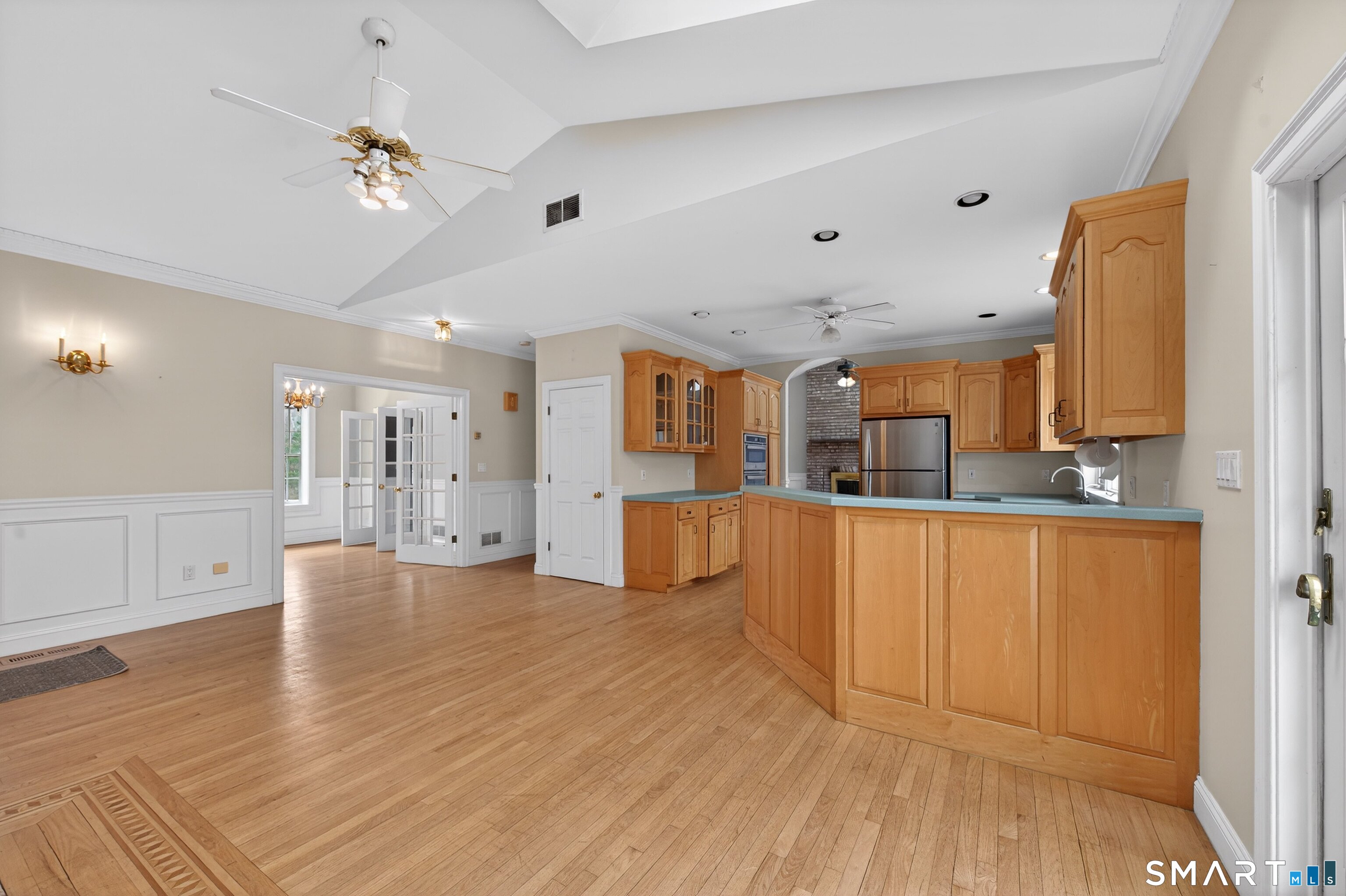 724 Strong Road South Windsor, CT 06074 - Photo 20 of 39