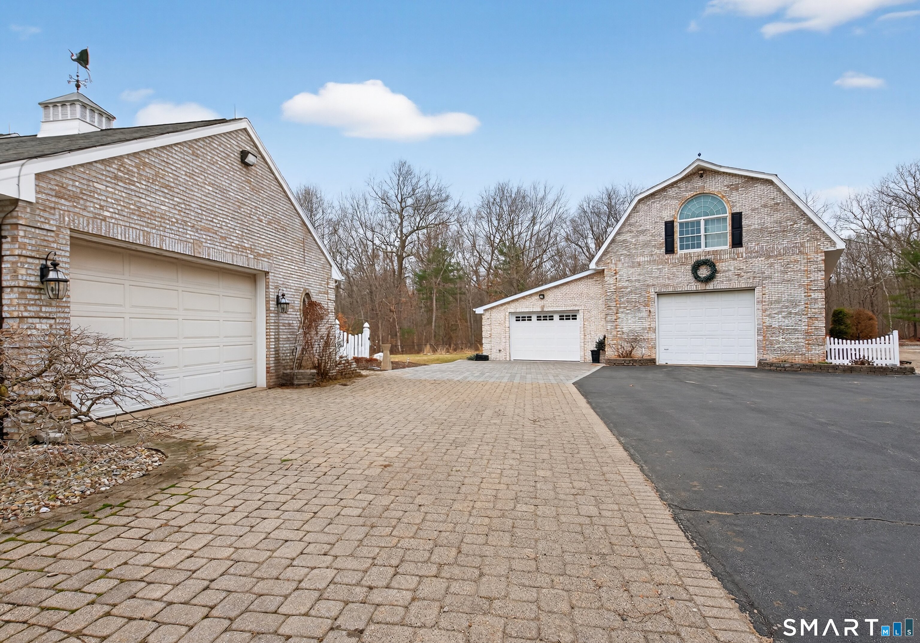 724 Strong Road South Windsor, CT 06074 - Photo 2 of 39