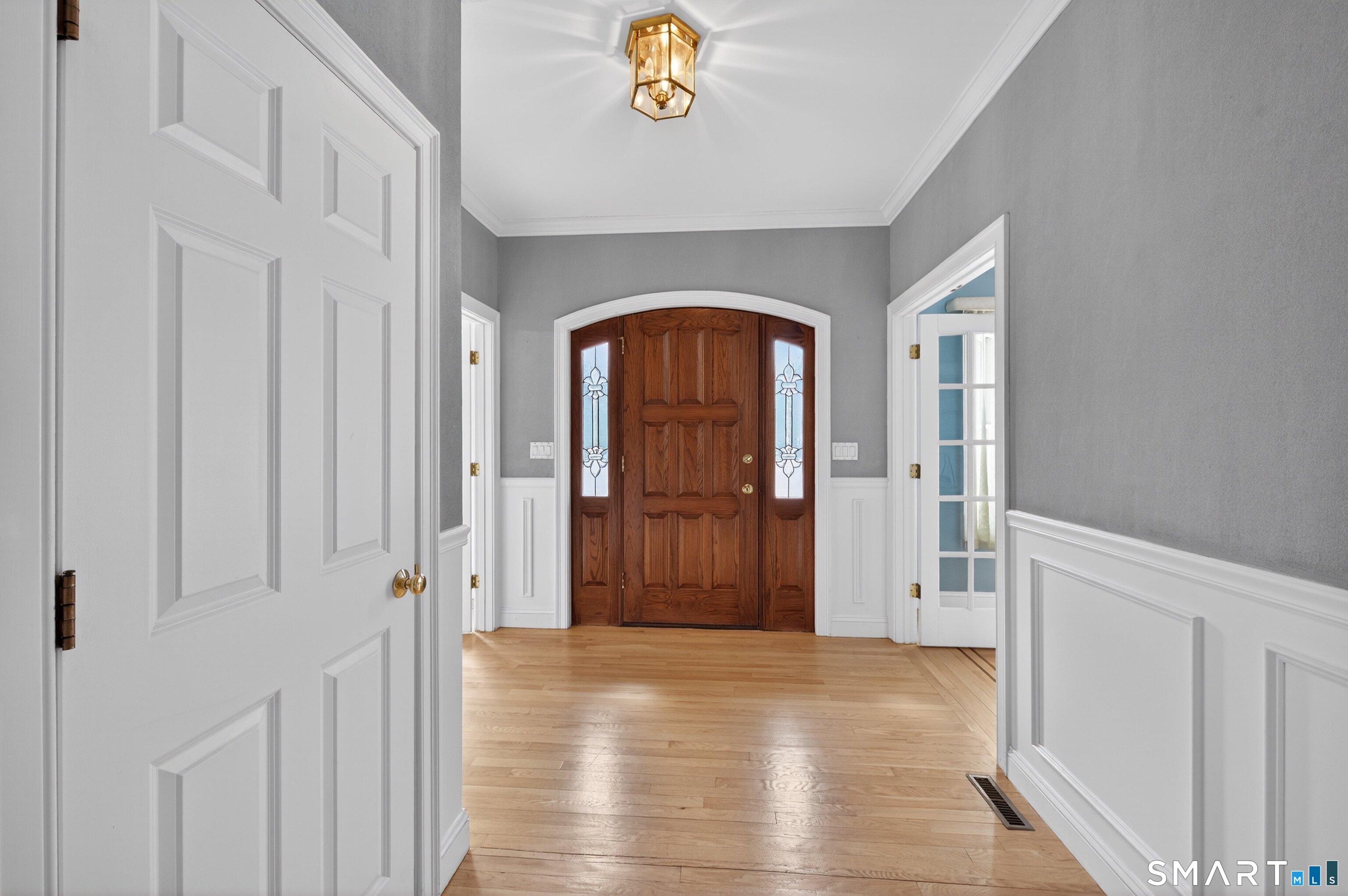 724 Strong Road South Windsor, CT 06074 - Photo 3 of 39