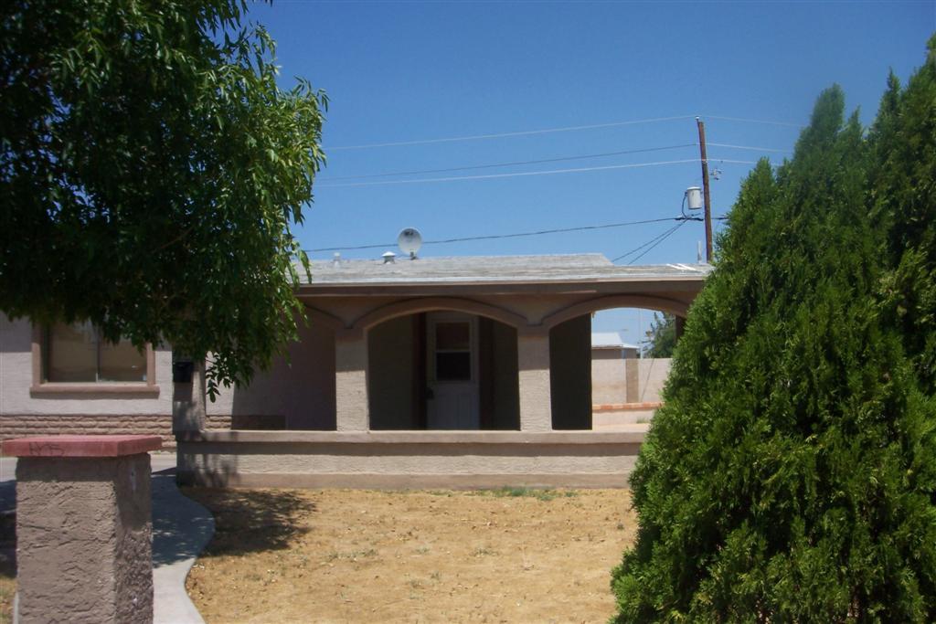 7520 West Osborn Road Phoenix, AZ 85033 - Photo 2 of 4 Another Front view