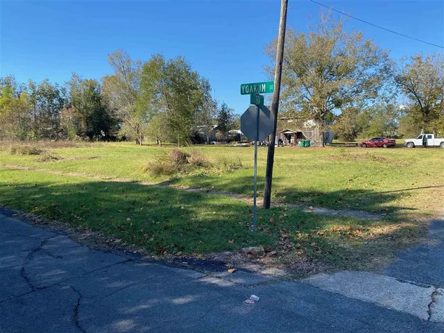 $38,000 | 506 Yoakum Avenue, Dequincy, LA 70633