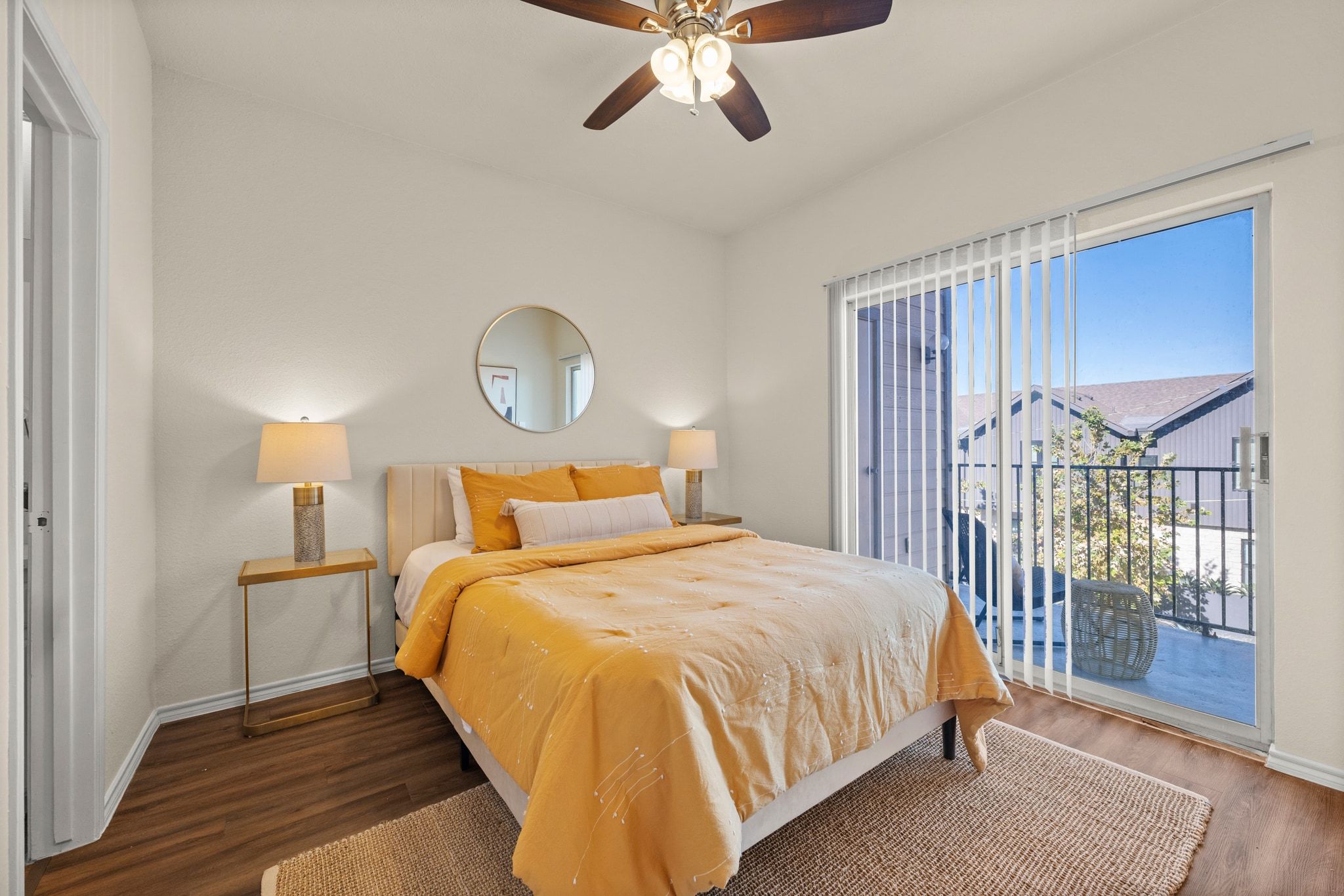 914 West 26th Street, Unit 202 Austin, TX 78705 - Photo 17 of 34 a bedroom with a bed and window