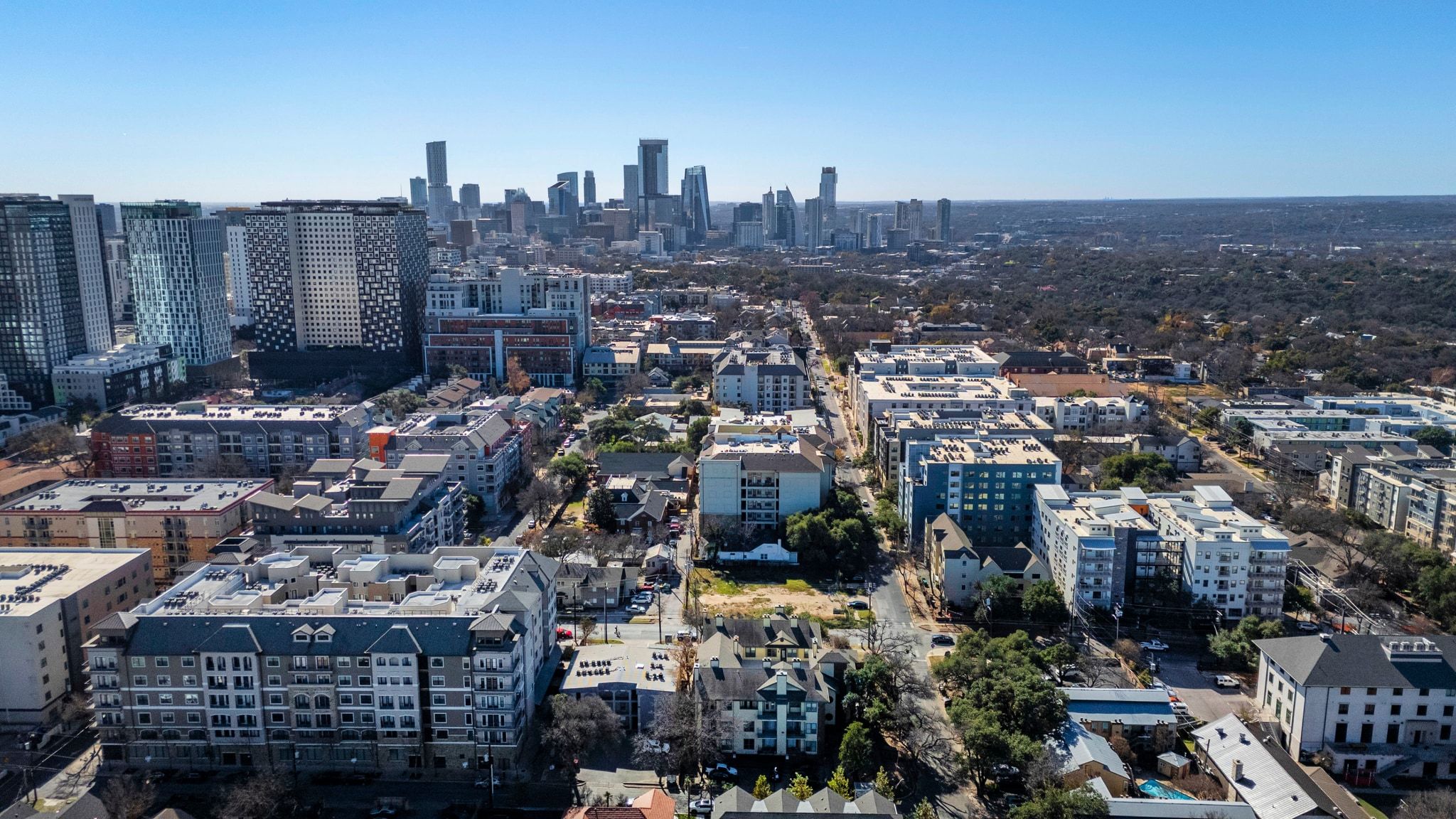 914 West 26th Street, Unit 202 Austin, TX 78705 - Photo 32 of 34 a view of a city