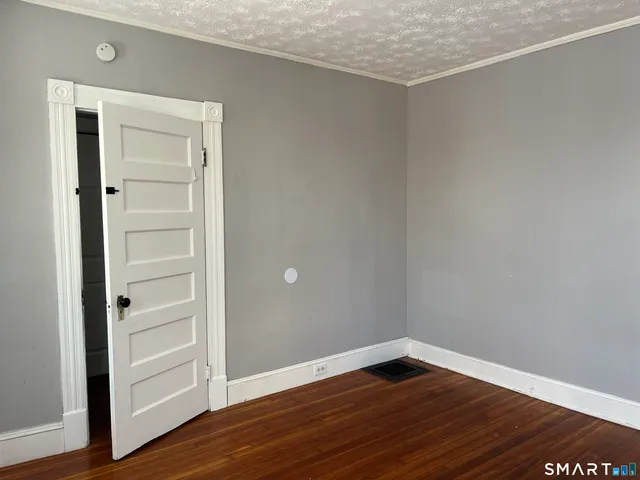 $1,950 | 78 Svea Avenue, Naugatuck, CT 06770