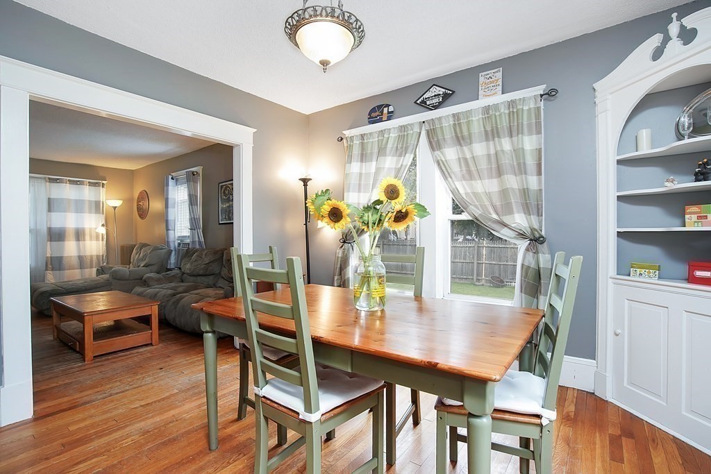 70 Brunswick Street Springfield, MA 01108 - Photo 3 of 34