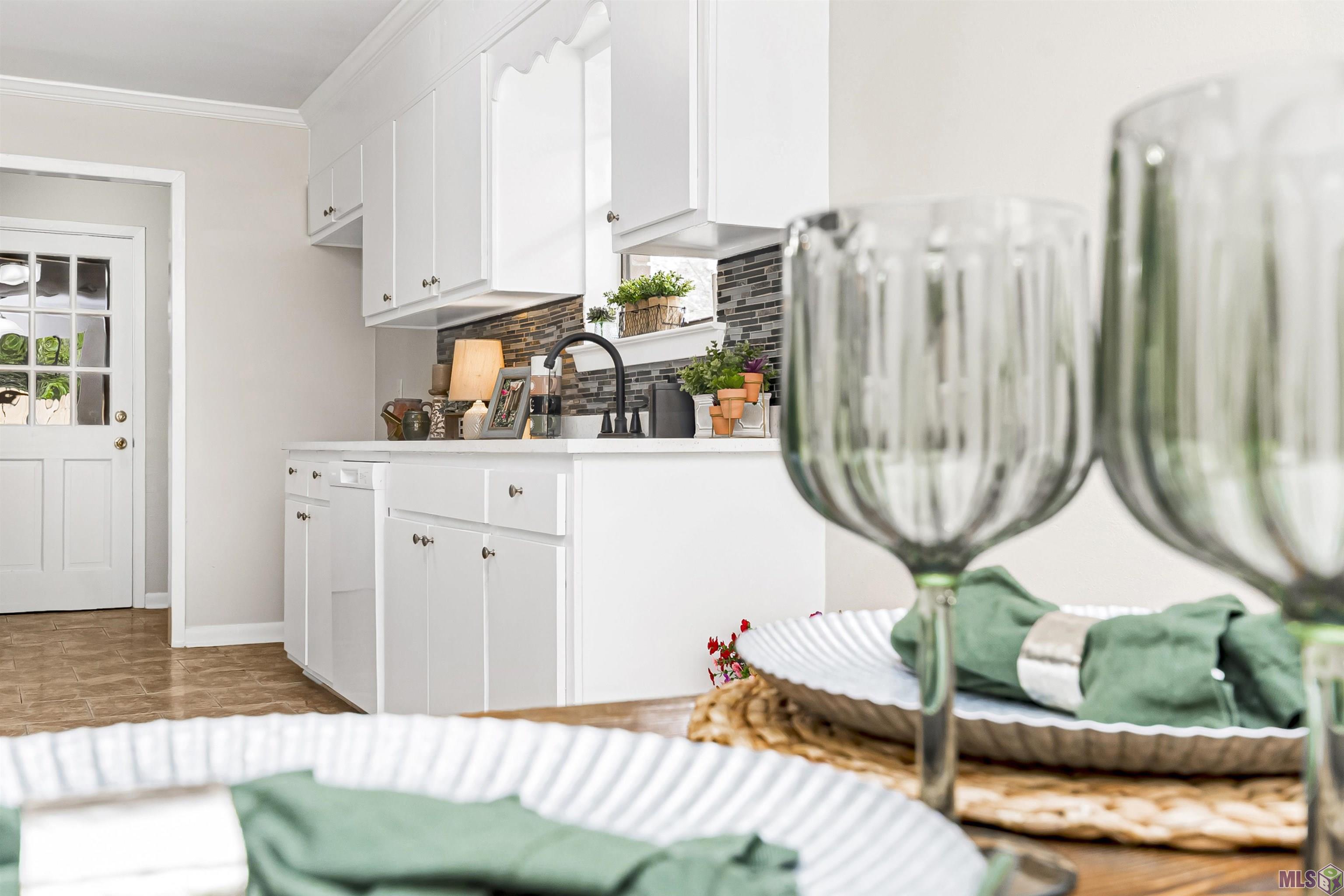 16411 Hamilton Avenue Baton Rouge, LA 70819 - Photo 2 of 23