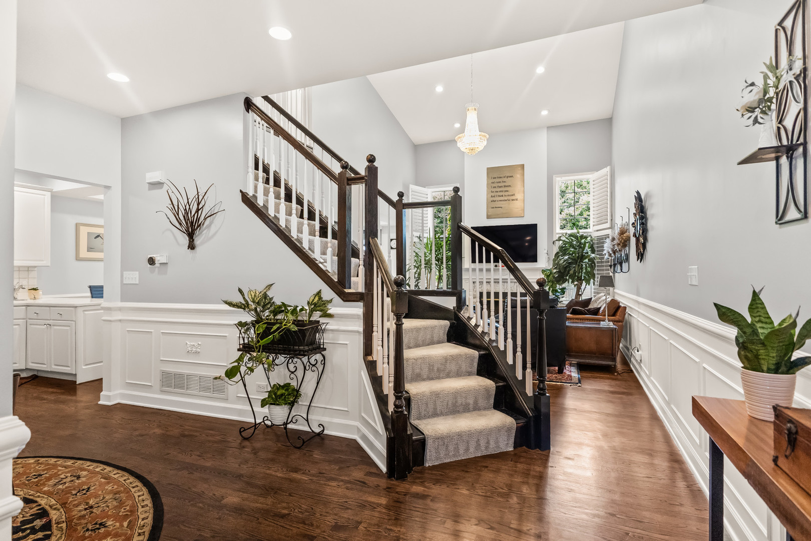 1746 Park Ridge Point Park Ridge, IL 60068 - Photo 4 of 54