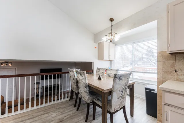 $399,900 | 4015 Peartree Drive, Lake In The Hills, IL 60156