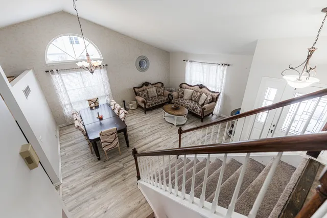 $399,900 | 4015 Peartree Drive, Lake In The Hills, IL 60156