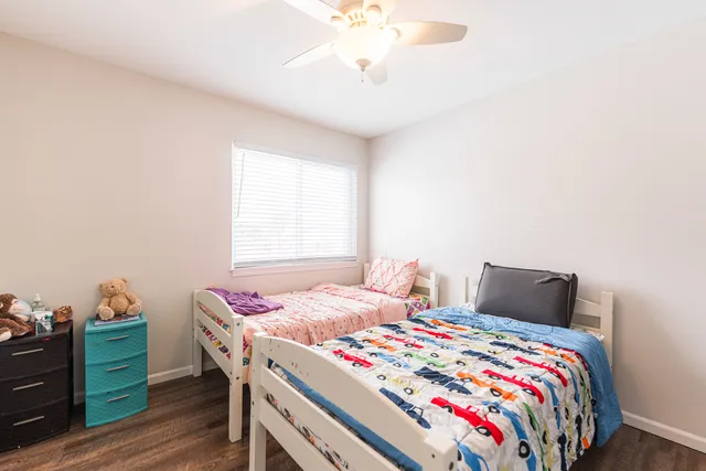 $399,900 | 4015 Peartree Drive, Lake In The Hills, IL 60156