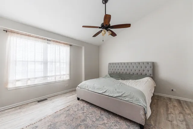 $399,900 | 4015 Peartree Drive, Lake In The Hills, IL 60156