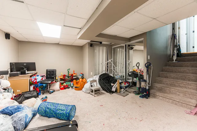 $399,900 | 4015 Peartree Drive, Lake In The Hills, IL 60156