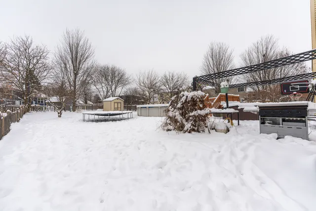 $399,900 | 4015 Peartree Drive, Lake In The Hills, IL 60156