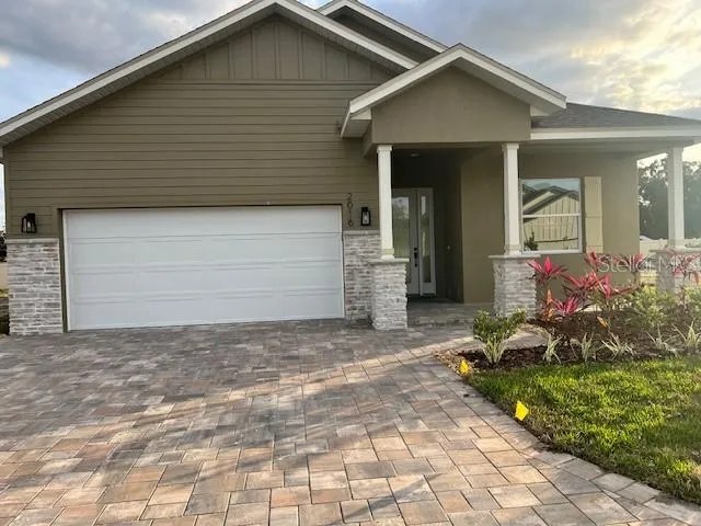a front view of house with yard