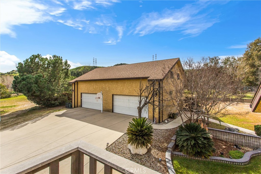 28450 Live Oak Canyon Road Redlands, CA 92373 - Photo 3 of 52